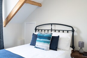 HG Collection - Central Cardiff