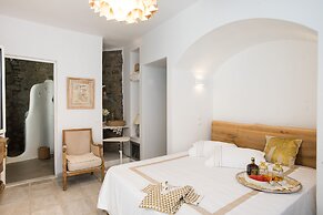 Mykonos Psarou Place