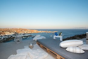 Mykonos Psarou Place