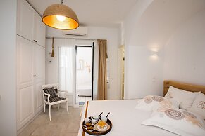 Mykonos Psarou Place