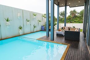 Amã Stays & Trails - Villa Seven, Lonavala