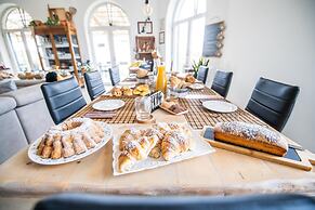 Panacea Country House