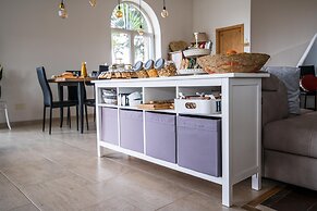 Panacea Country House