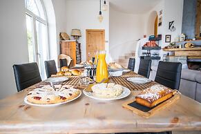 Panacea Country House