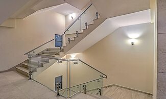 Treebo Premium Metropolis