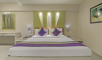 Treebo Premium Metropolis