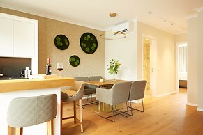 Green Leisure Apartments