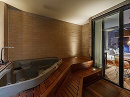 The Somos Bold Hotel