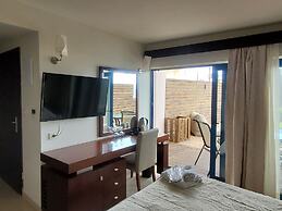 Galini Private Pool Suites with Sea View