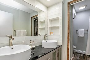 Sunriver Condos F105 3 Bedroom Condo by RedAwning