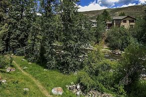 Sunriver Condos F105 3 Bedroom Condo by RedAwning