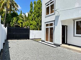 Immaculate 2-bed House in Dar es Salaam