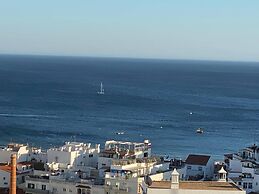Sunset Haven in Albufeira - Short Walk to Oldtown