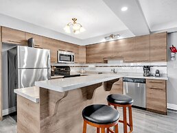 Park Bungalow #4 - Seacliff Beach Suites