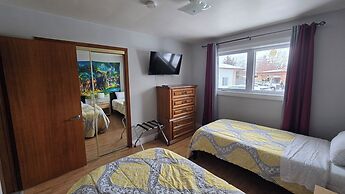 Park Bungalow #4 - Seacliff Beach Suites