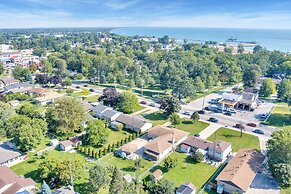 Park Bungalow #4 - Seacliff Beach Suites