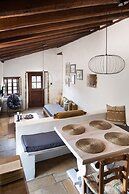 Menexes Suites Monemvasia