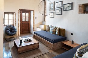 Menexes Suites Monemvasia