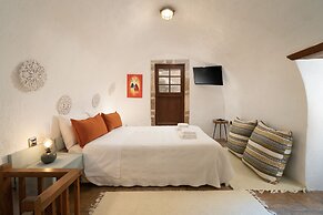 Menexes Suites Monemvasia