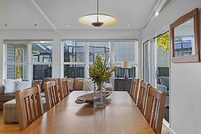 Gorgeous Family Home-Fully Fenced & Toys