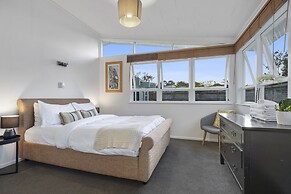 Gorgeous Family Home-Fully Fenced & Toys