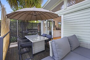 Gorgeous Family Home-Fully Fenced & Toys