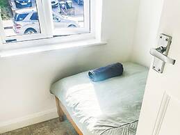 3-bed House in London Garden & Free Parking