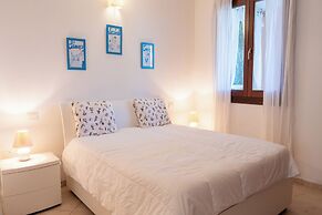 Villa Victoria 1.5 Km From The Beach