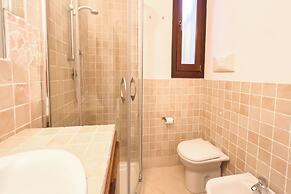 Villa Victoria 1.5 Km From The Beach