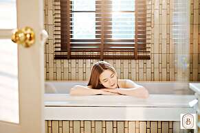 Buri Sriping Riverside Resort & Spa