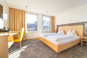 The Guesthouse by the Hey Hotel