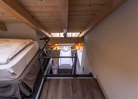 The Guesthouse by the Hey Hotel