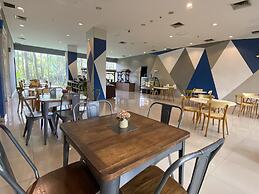 Ispi Hotel Cikarang Festival