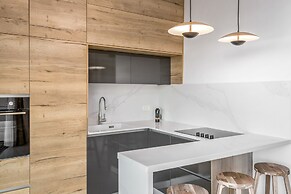 High End & Design with Balcony