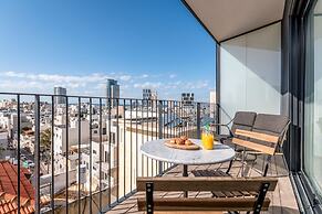 High End & Design with Balcony