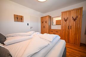 Domizil Thirteen - Sauna and Glacier View