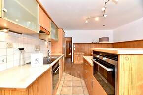 Domizil Thirteen - Sauna and Glacier View