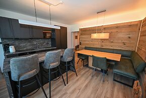 Domizil Thirteen - Sauna and Glacier View