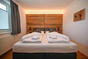 Domizil Thirteen - Sauna and Glacier View