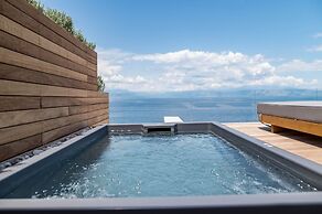 Alissachni SeaSide Hotel