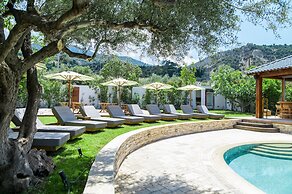 Alissachni SeaSide Hotel