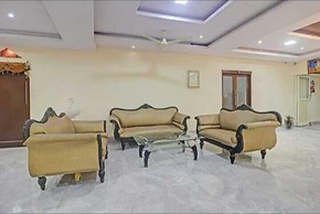 Hotel Maruthi Residency