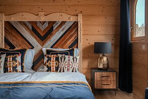 Rich Witch Villa&SPA