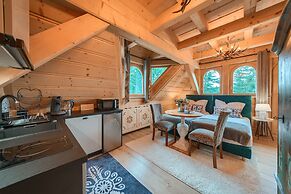 Rich Witch Villa&SPA