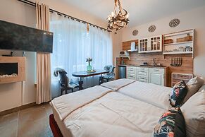 Rich Witch Villa&SPA