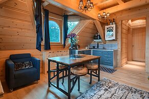 Rich Witch Villa&SPA