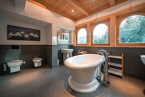 Rich Witch Villa&SPA