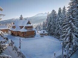 Rich Witch Villa&SPA