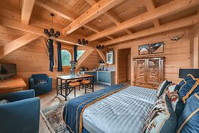 Rich Witch Villa&SPA