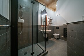 Rich Witch Villa&SPA